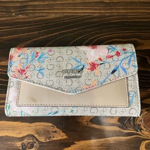 Guess wallet